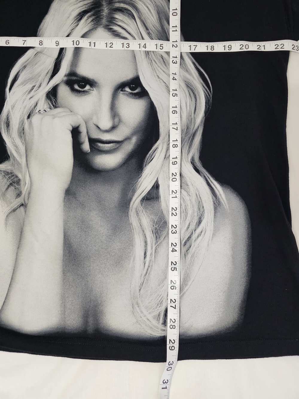 Britney Spears Collection Graphic T-Shirt XL Black Neon Heart Portrait Pop Star - Picture 7 of 7